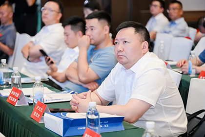陳懋金出席會議.jpg